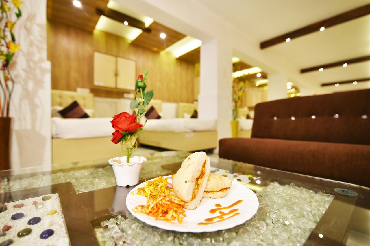 Hk Backpackers-Luxury Rooms & Dormitory Amritsar Exterior foto