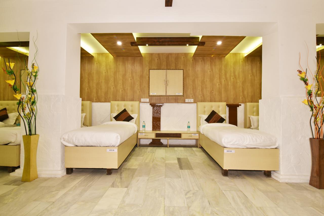 Hk Backpackers-Luxury Rooms & Dormitory Amritsar Exterior foto