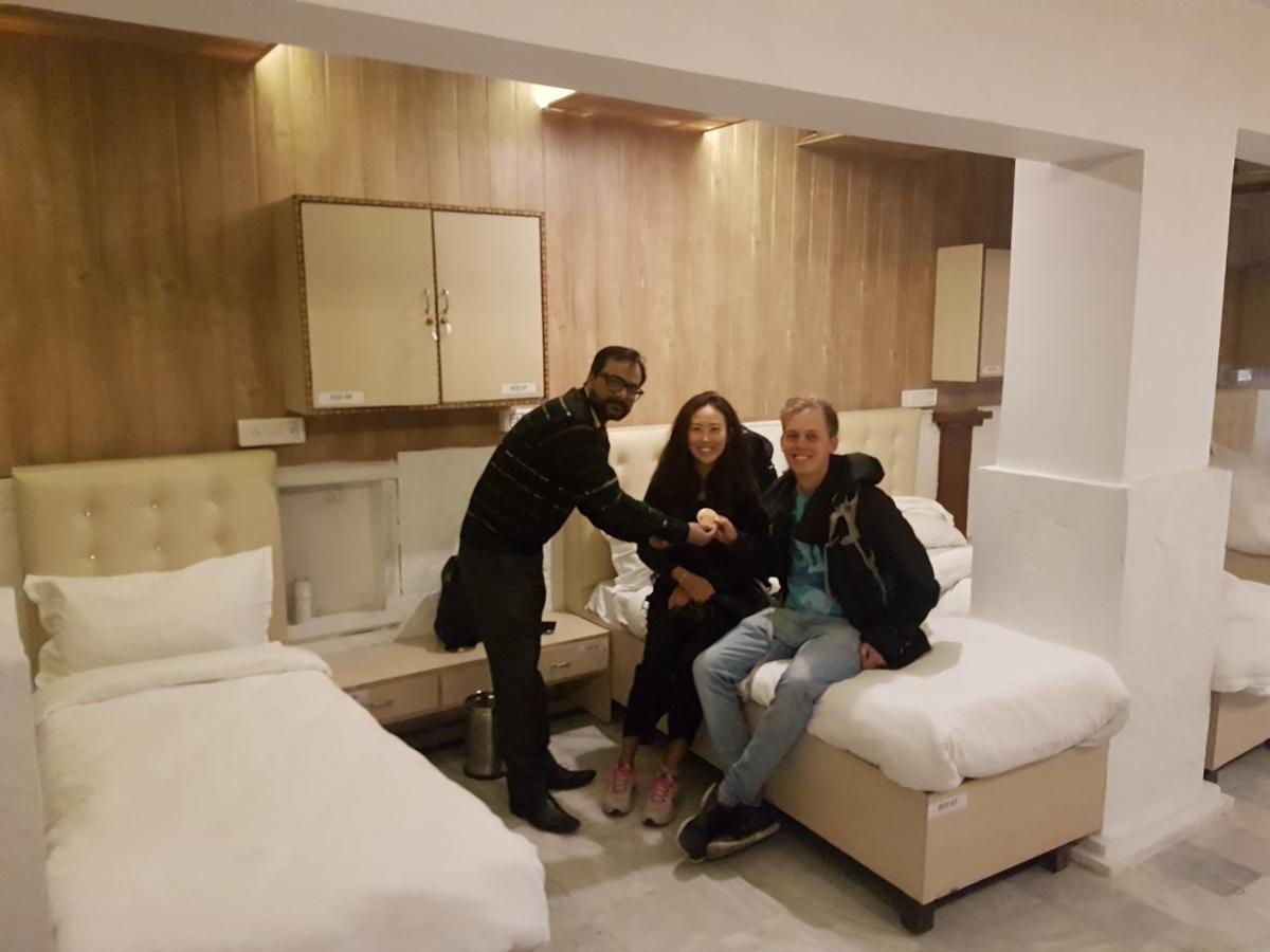 Hk Backpackers-Luxury Rooms & Dormitory Amritsar Exterior foto